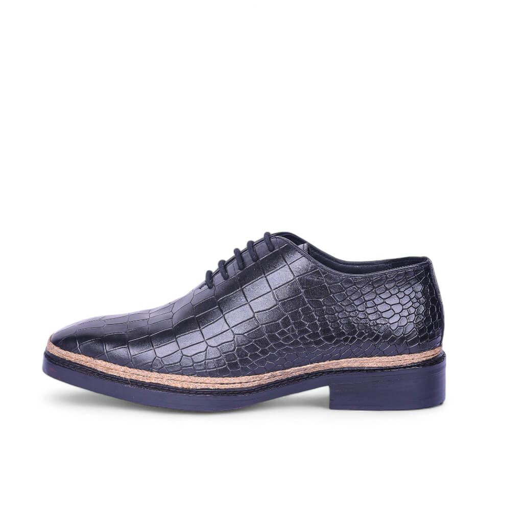 Oslo Lace: Classic Norwegian Croco Leather Lace-Up
