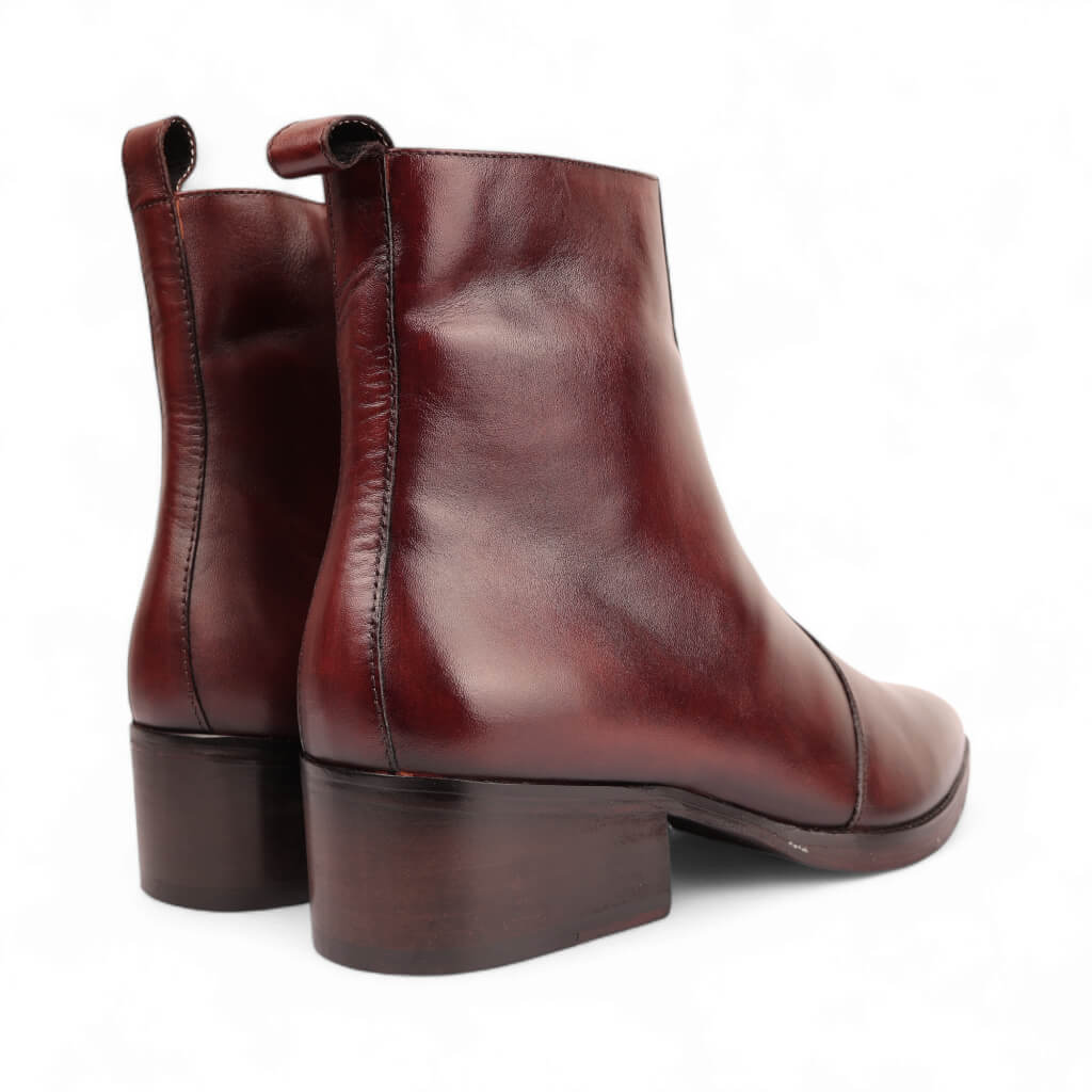 Montana Zipper Cowboy Boots In Cognac