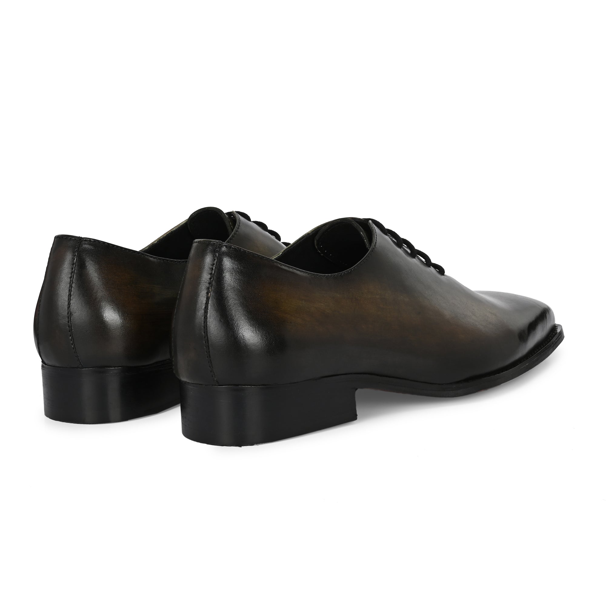 Men’s Wholecut Oxford Shoes in Hand-Patina Leather