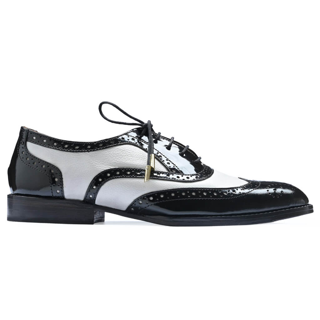 THE LONDON BROGUES IN BLACK & WHITE
