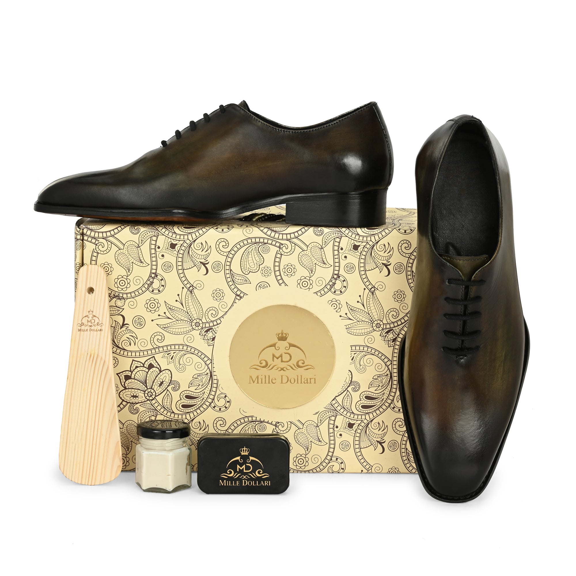 Men’s Wholecut Oxford Shoes in Hand-Patina Leather